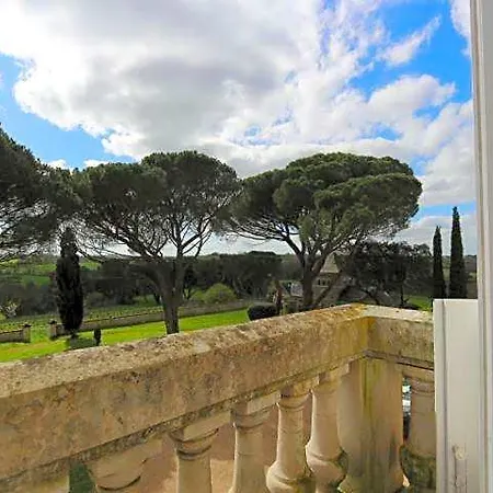 Vignoble Chateau Piegue - Winery Bed & Breakfast 3*