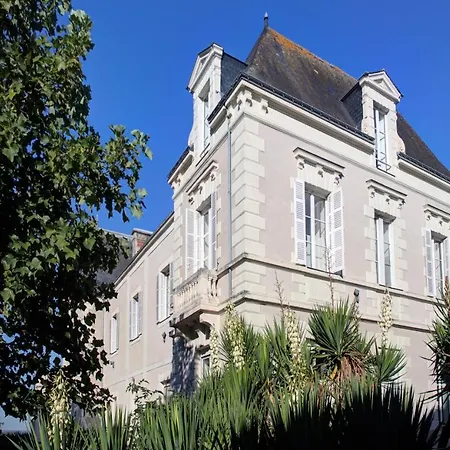 Bed & Breakfast Vignoble Chateau Piegue - Winery Rochefort-sur-Loire