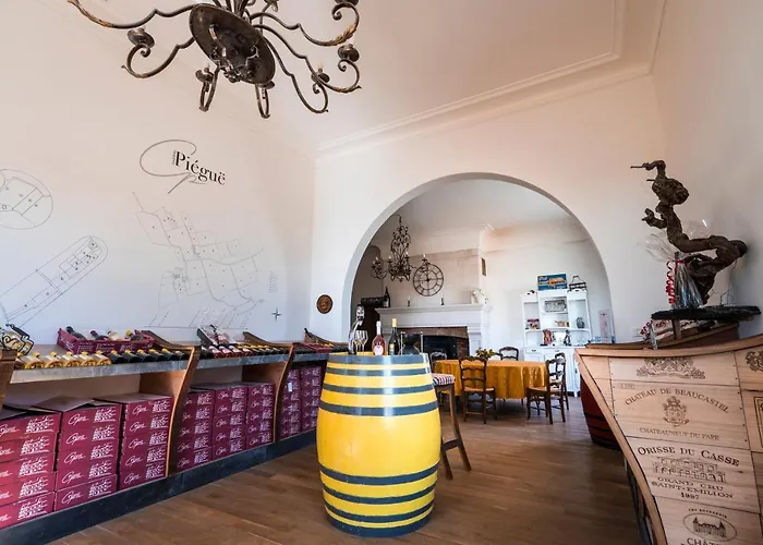 Vignoble Chateau Piegue - Winery Bed & Breakfast